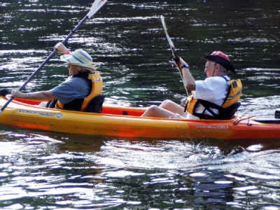 2008-03-02 Rainbow Kayak_5.jpg (107814 bytes)